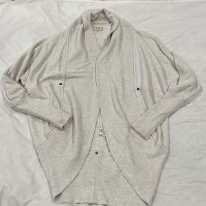 Aritzia Wilfred Diderot cocoon sweatshirt size medium